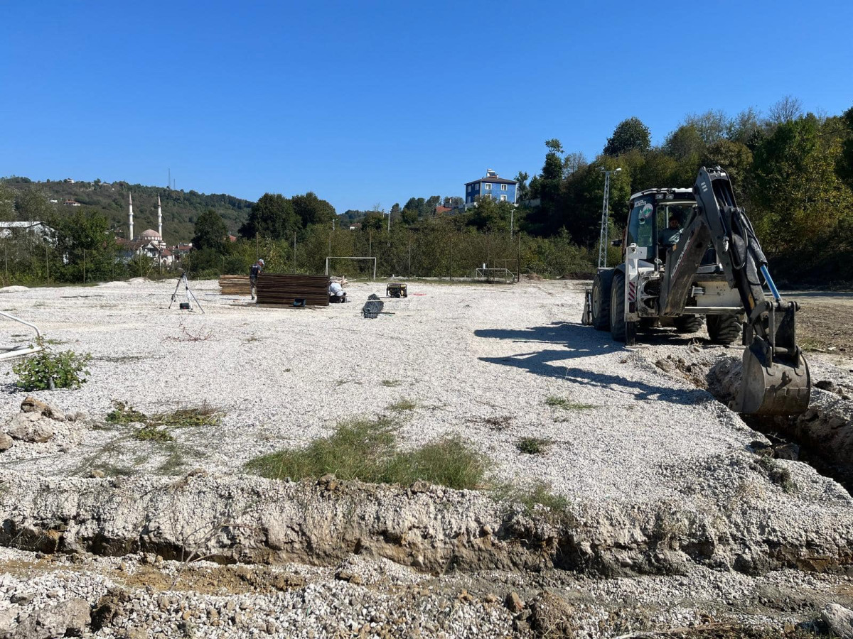 Boğaziçi  Kabalak Mahallesine Halı Saha Yapılıyor