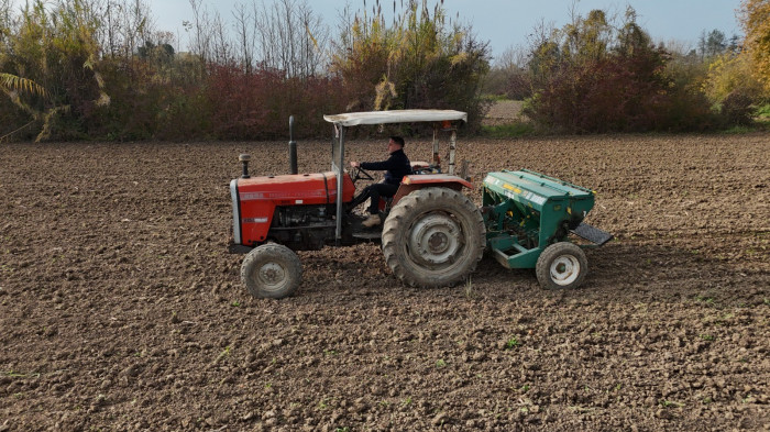 DÜZCE BELEDİYESİ 16 DÖNÜME EKİM YAPTI