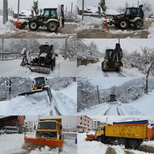 Kaynaşlı da  26 Kasım Salı günü, kar nedeniyle okullar tatil edildi