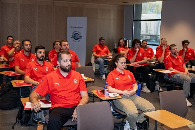 Melih KARADAĞ Basketçi Sporcular Seçecek