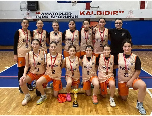 U16 KIZLAR BASKETBOL BÖLGE BİRİNCİLİĞİ DÜZCE'DE OYNANACAK